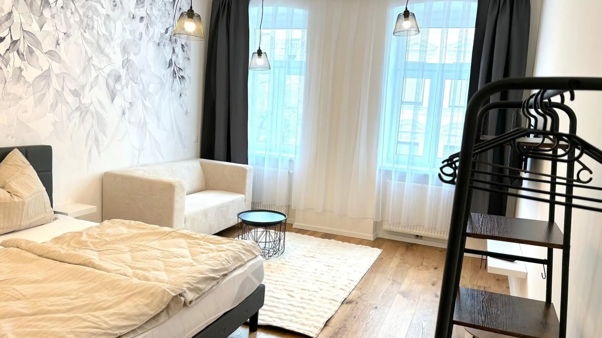וינה Traumhafte Wohnung Fuer 2, Walk In Dusche, Extra Kueche, Nespresso, Zentral
