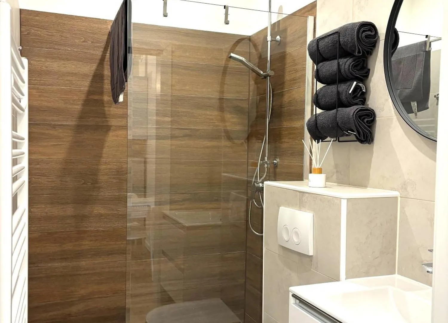 וינה Traumhafte Wohnung Fuer 2, Walk In Dusche, Extra Kueche, Nespresso, Zentral 0*,